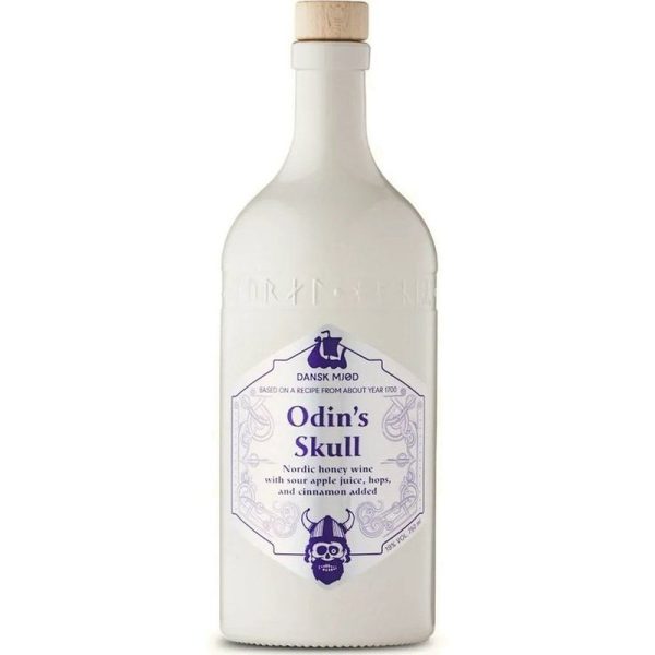 Dansk-Mjod-Odin-s-Skull-ForWhiskeyLovers-com-2.jpg